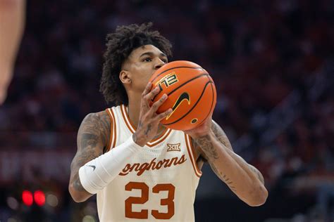 College basketball odds: Spread, moneyline, over/under total for .